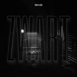 ZWART