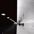 感觉至上 (压迫感)