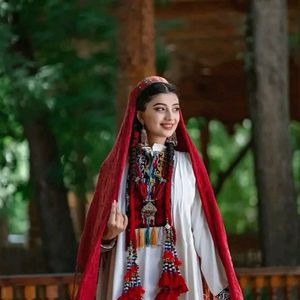 Az Ghamat Ay Naazaneen