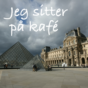 Jeg sitter på kafé