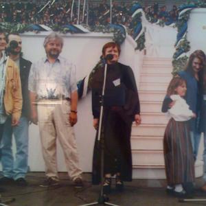 Looja naeratuse saatel