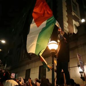 爱与和平永不凋零