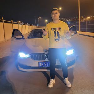 祝李佳琪（男）19岁生日快乐