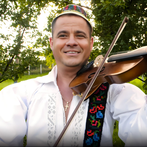 Invârtita Moroșenilor