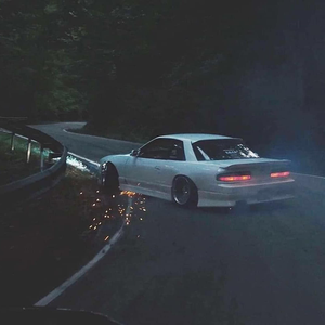 NO HANDS