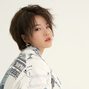 ▼…韩…成为光芒。