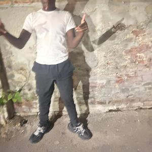 Bully (feat. rondoe)