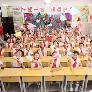 小学生原创歌曲：时光不老 我们不散