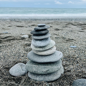 情有独锺陷入情不由衷