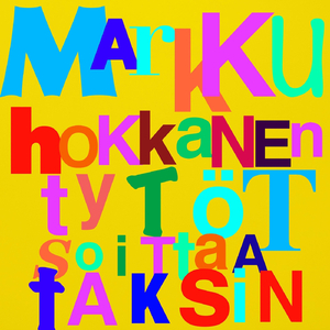 Tytöt soittaa taksin