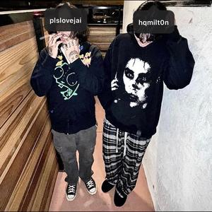 toss n turn (feat. Hamilton)