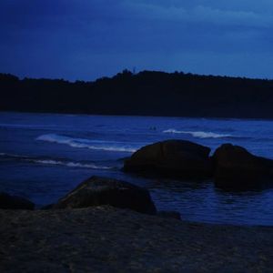 很难过又歌里见