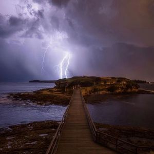 暴风雨的天气沿着小路一直走（Prod.Ounce_ X）