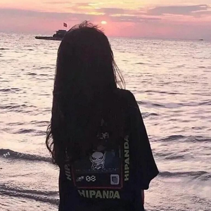 夜幕降临星光闪烁