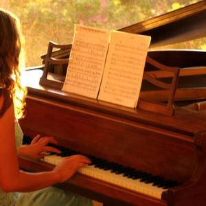 Quiet Waves (Piano Instrumental )