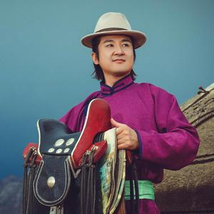 风从草原来-巴达荣贵