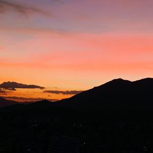 同一首歌不过这是Demo版本（Prod MoonVibe Beatz & Jianastic.X)