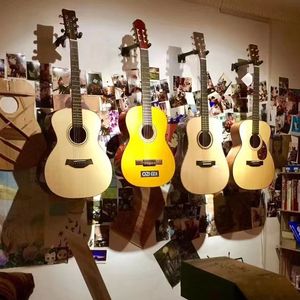 我们的世界越来越远 伴奏