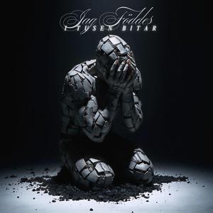 Jag Föddes i Tusen Bitar