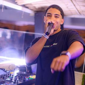 MT - VEM COM A BOCA DEVAGARIN x ELE QUE VAI SOCAR NELA