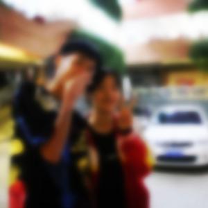 SIRI去游泳了但我没有带游泳裤所以在岸上录了首歌（prod by faunmU)