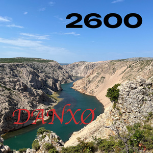 2600