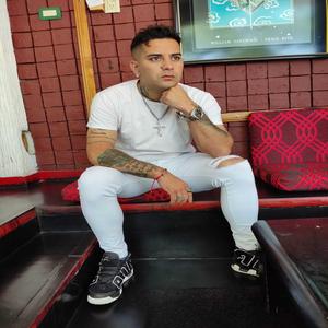 Me enamore de ti yo qeria y me volvi acordar de ti