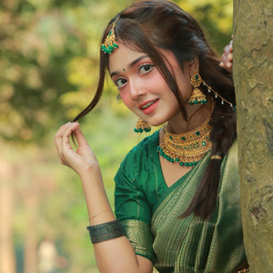 Amie Tor Mukut Chara Raja