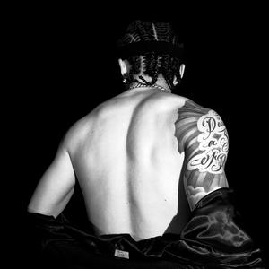 《阴雄》JarStick