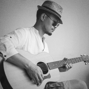 Om Namah Shivaya Gurave