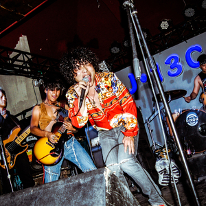 （every girl is）queen of heart