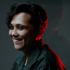 Вечно весёлый но грустный