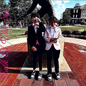 W0AH! (feat. sgpwes)