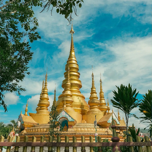 孟连大金塔（伴奏）