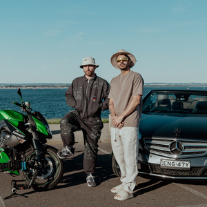 Mina Maluca (feat. Alex Dias)