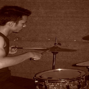 Menyala Kawanku (Live)