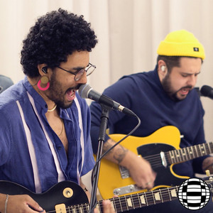 Arapuca (Ao Vivo na Sala de Estar)