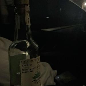 Casa (feat. Jmarr2x)