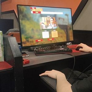 想念是场海啸 而我无处可逃