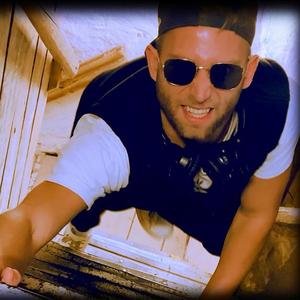 Politická (feat. Joe D)