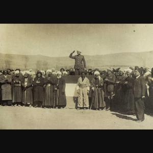 Qazî Muhammed - Helbesta 2+2=1