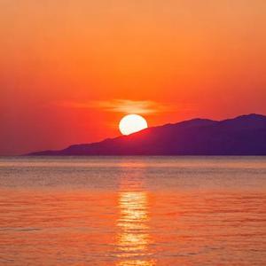 日落归山海
