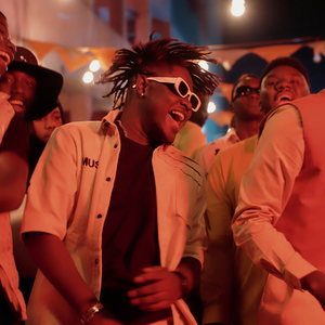 Vybe (feat. dip doundou guiss)