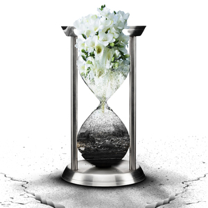 Hourglass (Feat. Jae Fontane)