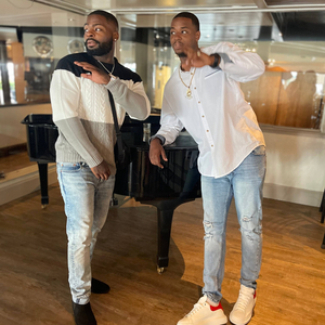 Play Around (feat. Jhuggs & Donnlino)