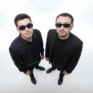 SAHİLDE ÇALIŞIYORUM (REMASTERED)