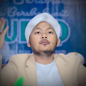 TOLLA TOIFUN MIN MUHAMMAD