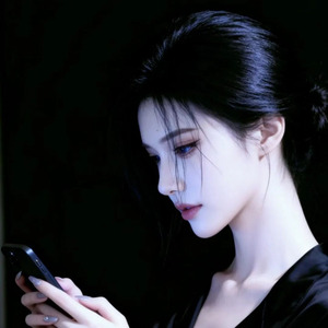 自己撑伞走雨天