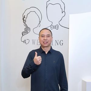 我们在一场雨里走散啦