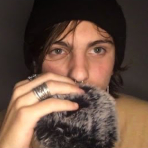Mouth Sounds Y Besitos Pt. 9